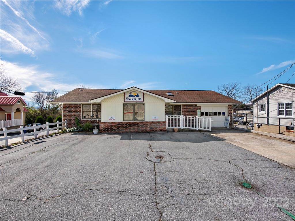 215 Linda Vista Drive - Photo 1