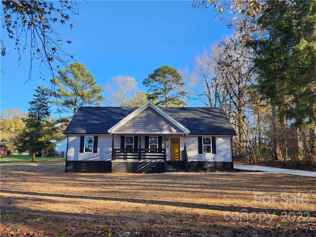 733 Baker Street - Photo 1