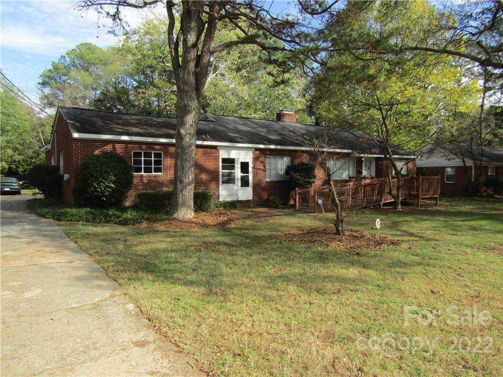 504 Hawthorne Lane - Photo 1
