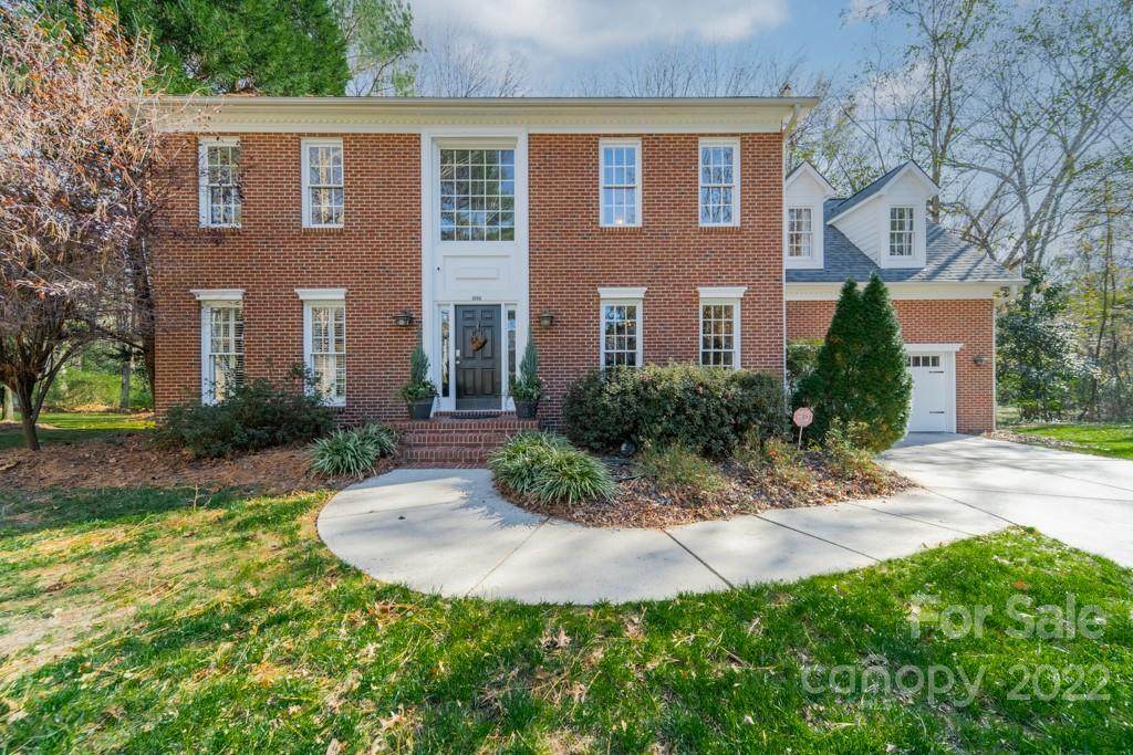 1004 Worcaster Place - Photo 1
