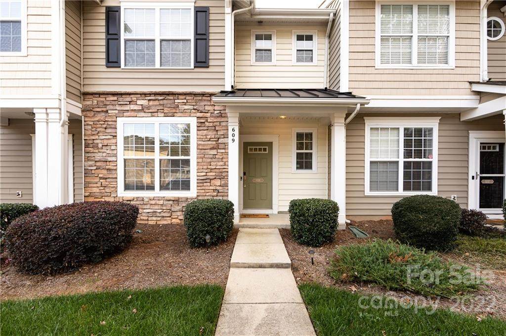 609 Dutch Elm Place - Photo 1