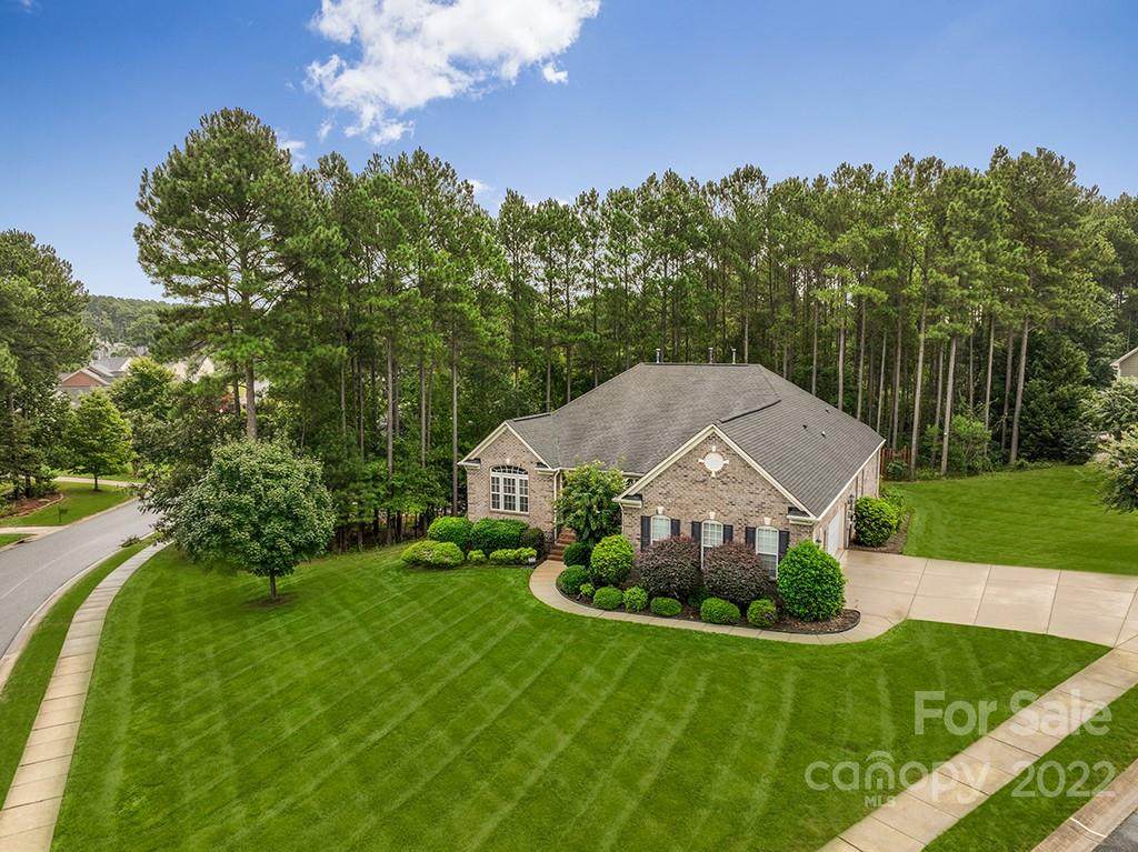 100 Waterford Drive - Photo 1