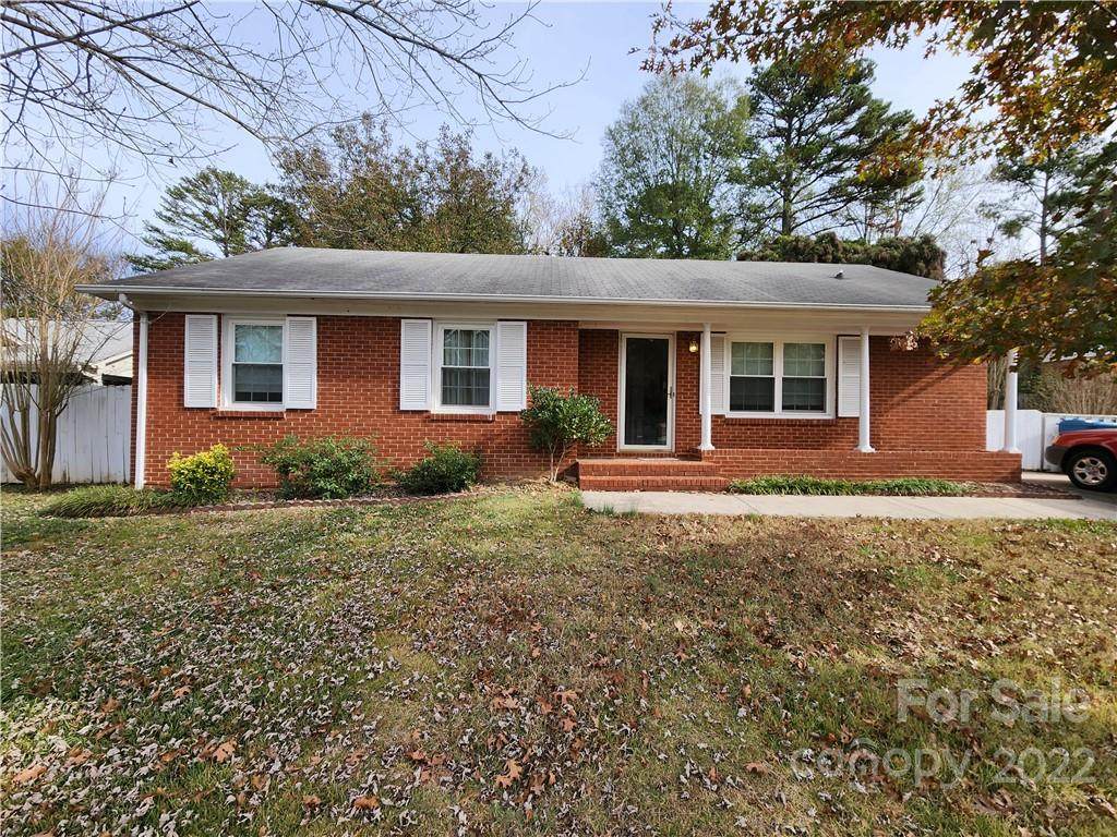819 Markwell Drive - Photo 1