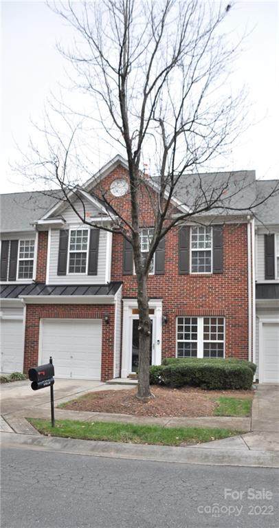 5020 Parkview Way - Photo 1