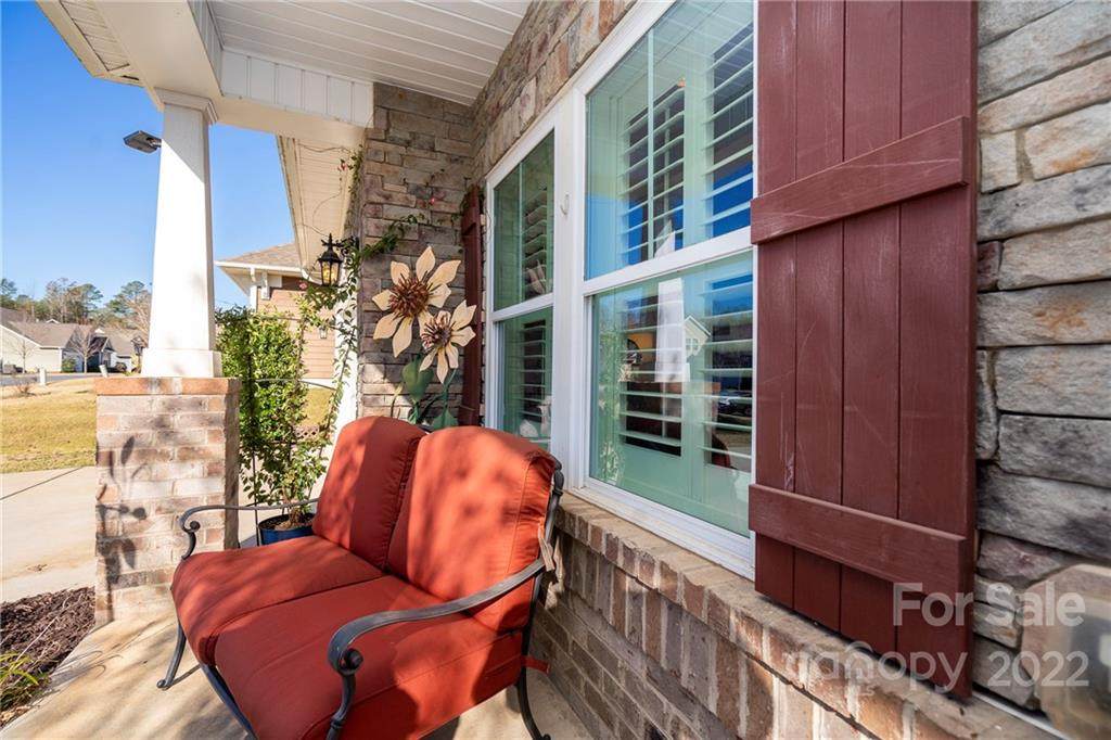 2934 Hiddenbrook Way - Photo 1