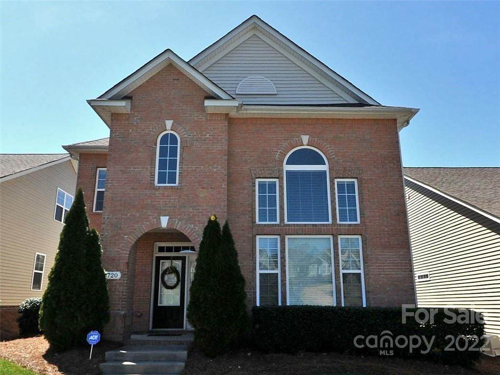 9720 Skybluff Circle - Photo 1
