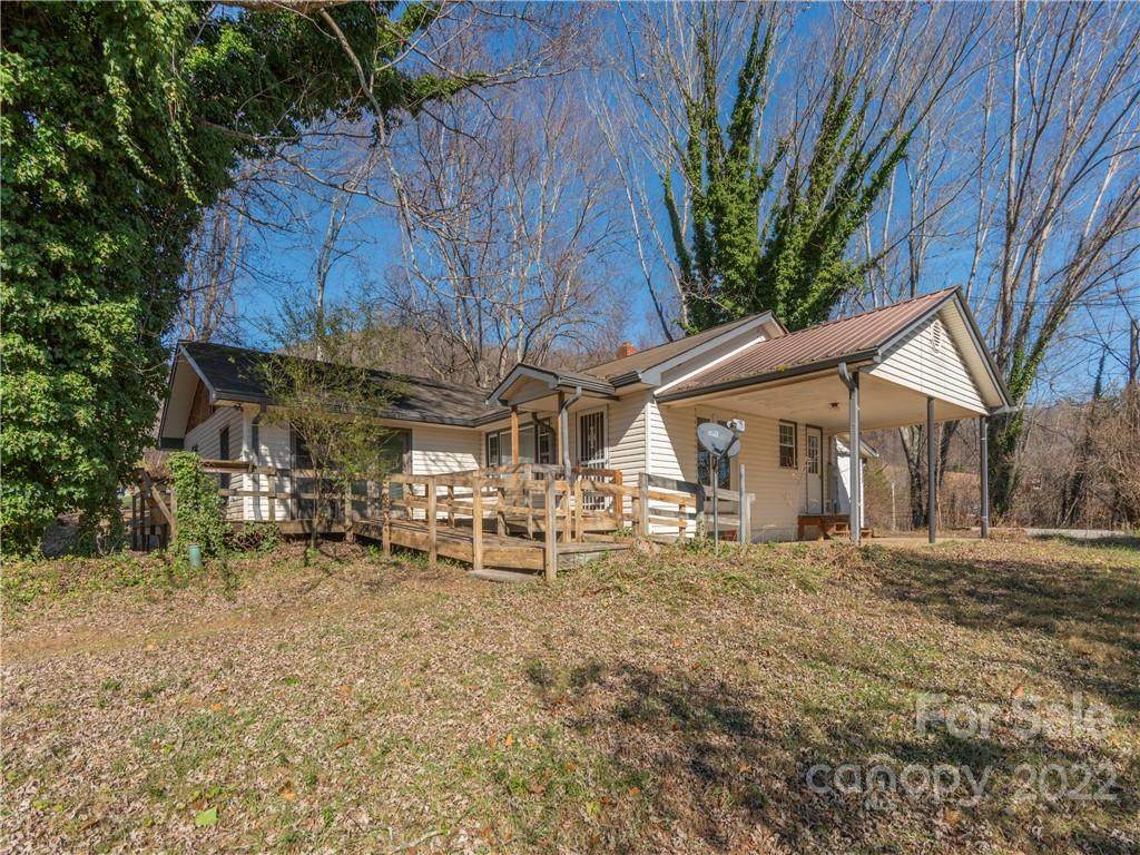 401 Green Mountain Drive - Photo 1