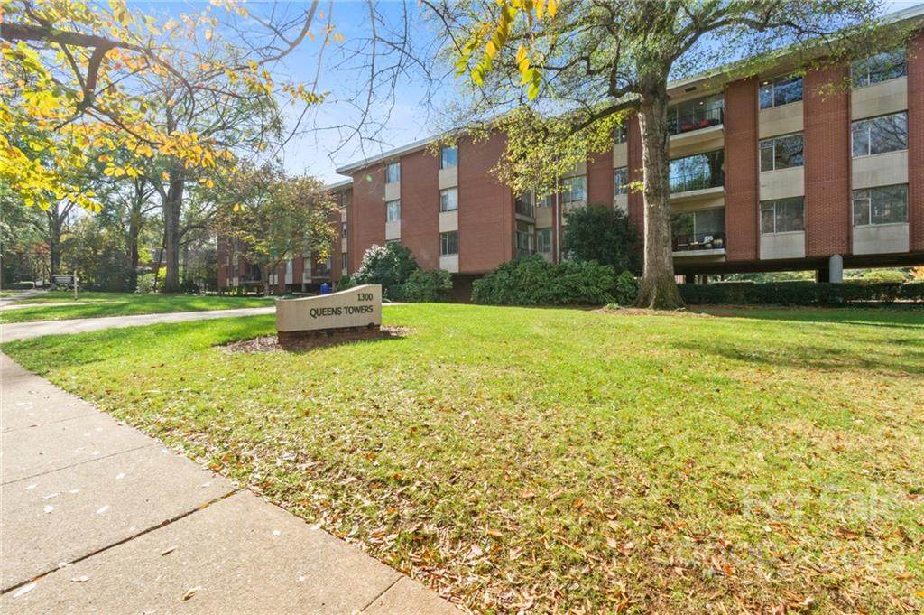 1300 Queens Road - Photo 1