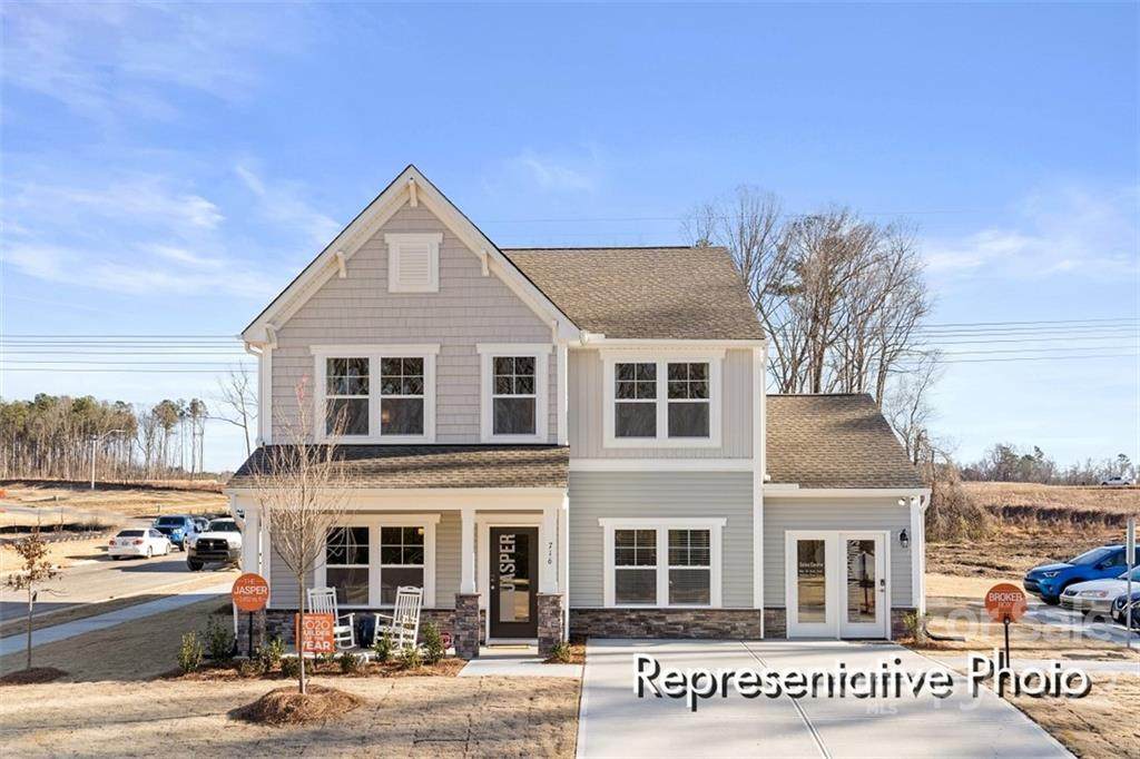 5038 Beacon Avenue - Photo 1