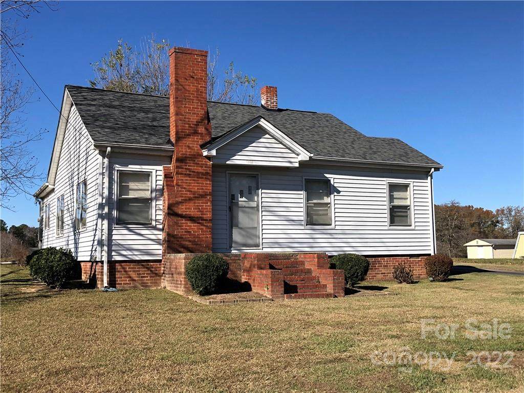 921 Speight Road - Photo 1