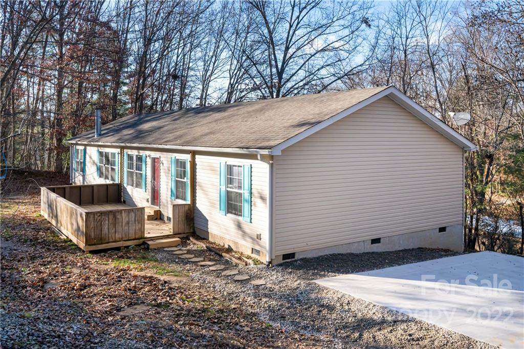 64 Hennessee Street - Photo 1
