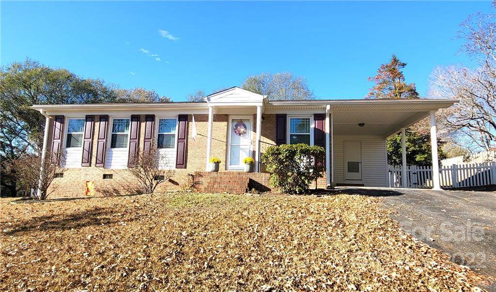 280 Salem Avenue - Photo 1
