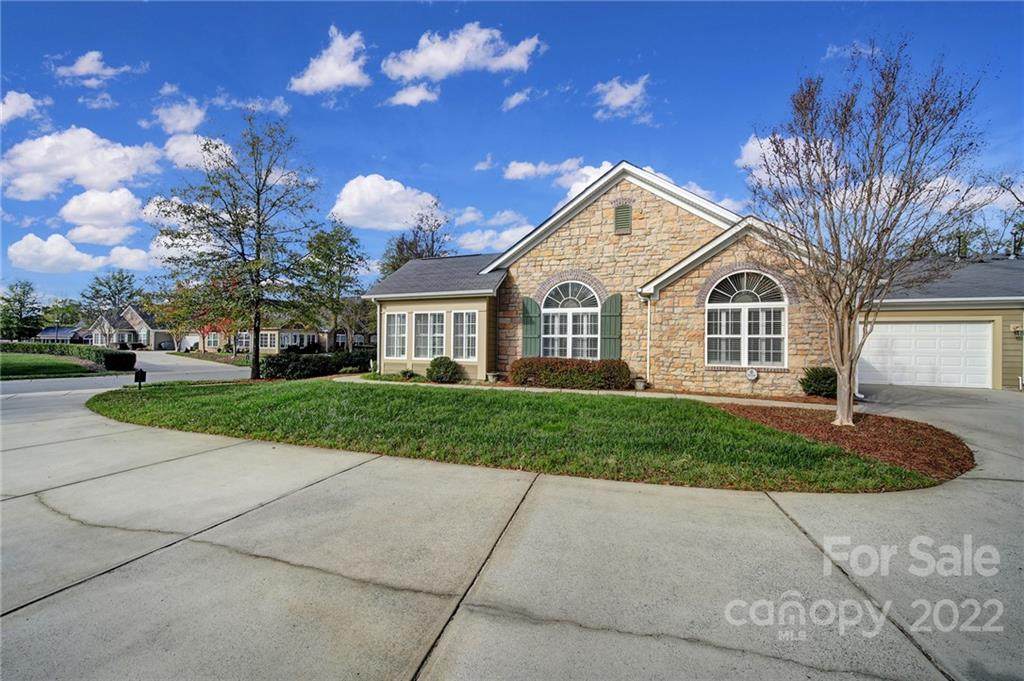 5523 Prosperity View Drive - Photo 1