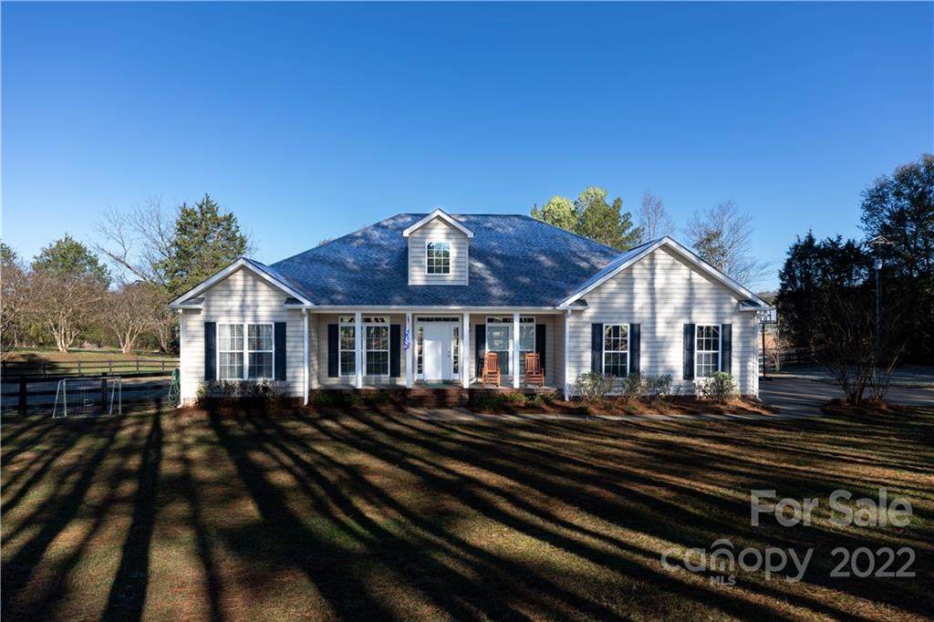 2568 Billy Wilson Road - Photo 1