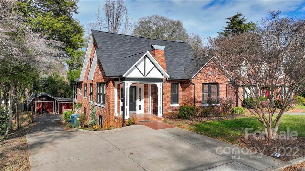 107 7th Avenue - Photo 1