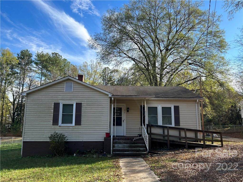825 Woodland Street - Photo 1