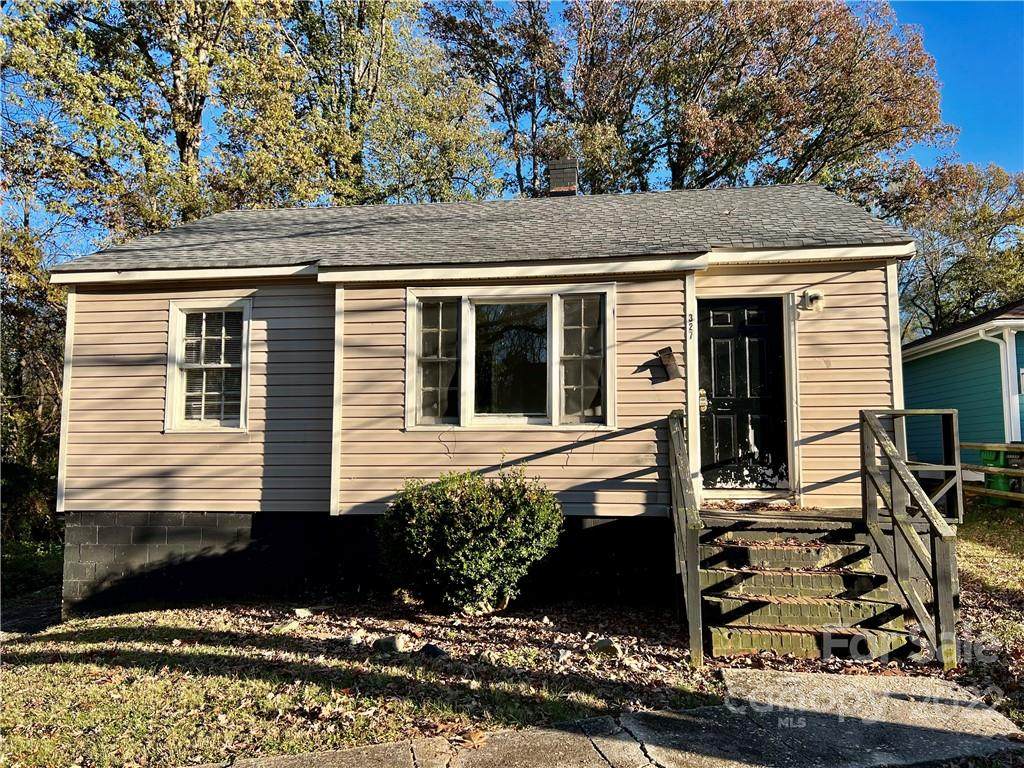 327 Bacon Avenue - Photo 1