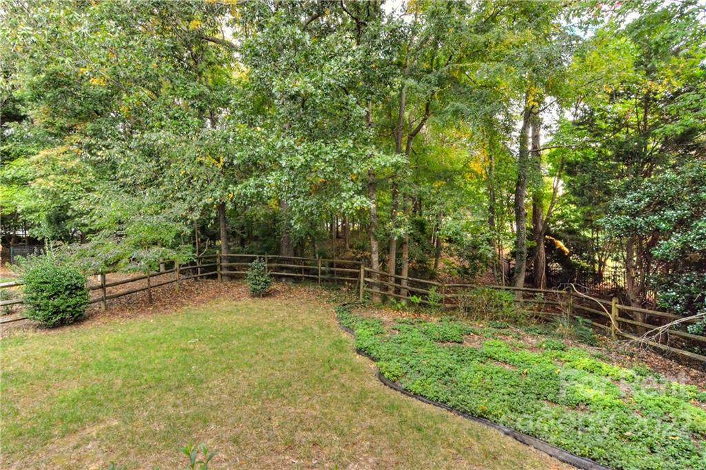 517 Chadmore South Drive - Photo 1