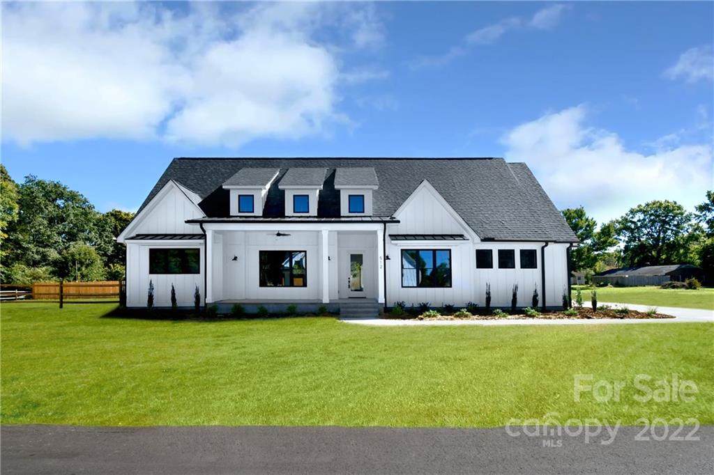 512 Maynard Farm Lane - Photo 1