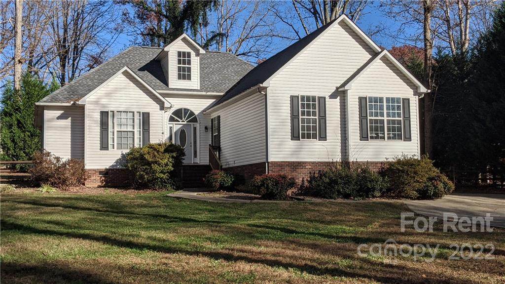 282 Spicewood Circle - Photo 1
