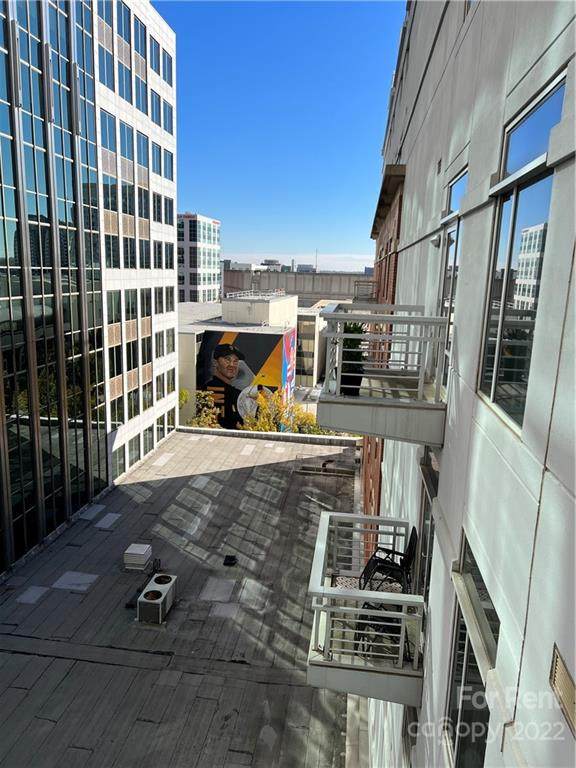 435 Tryon Street - Photo 1