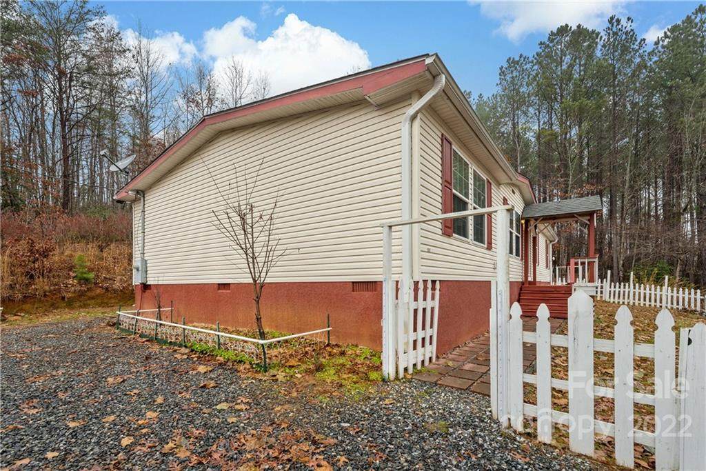 102 Flatlander Drive - Photo 1