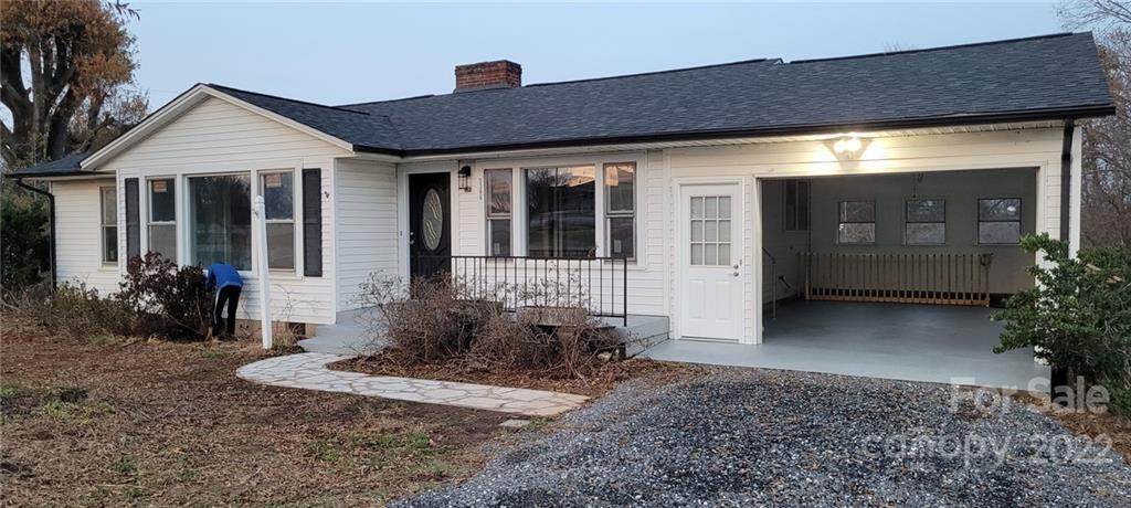 3386 Plateau Road - Photo 1