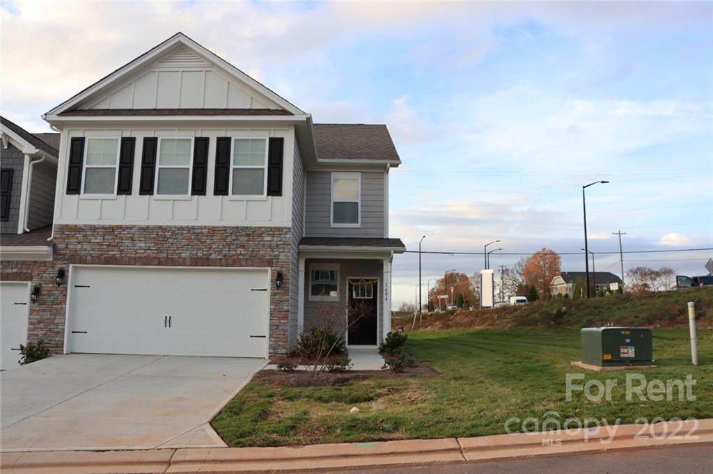 1604 Pendula Lane - Photo 1