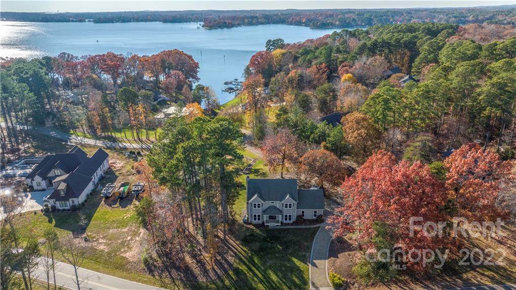 605 Stonemarker Road - Photo 1