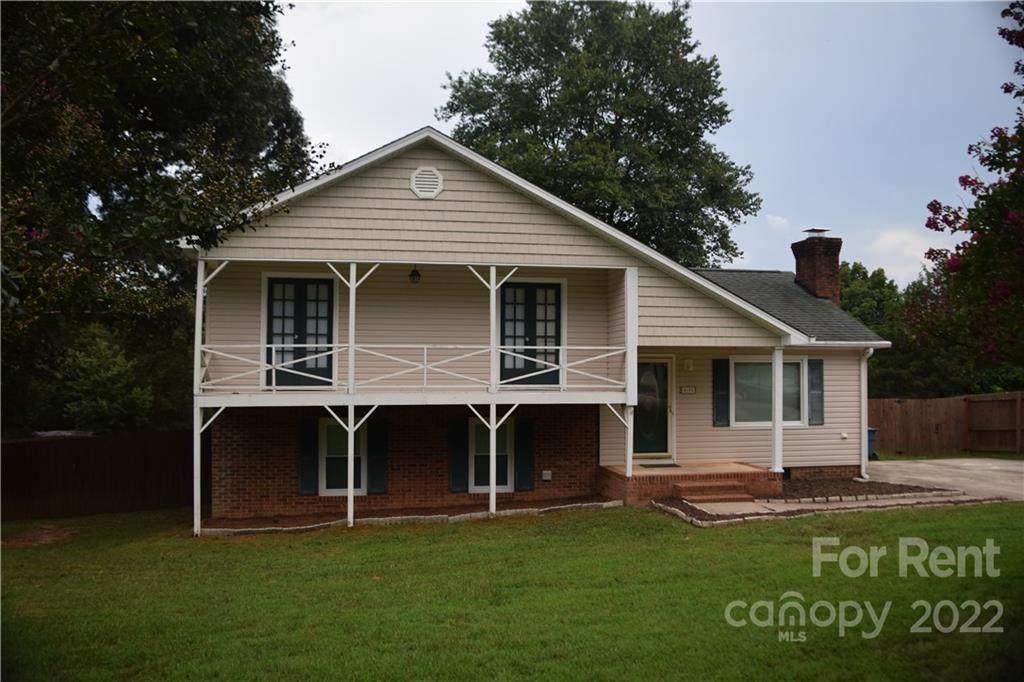 4605 Fieldbrook Drive - Photo 1