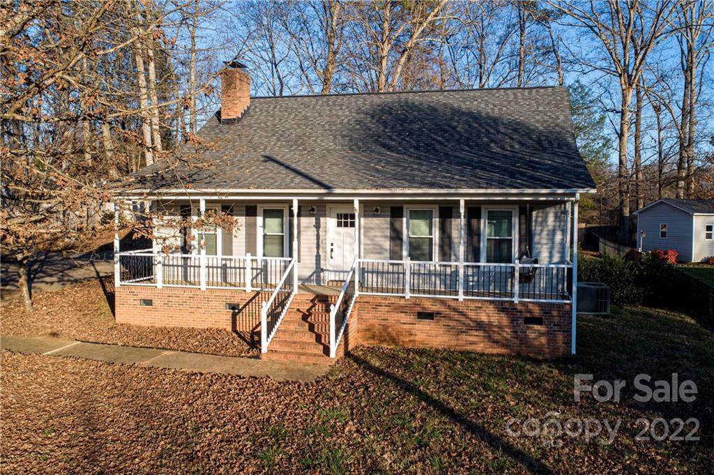 467 Holly Circle - Photo 1