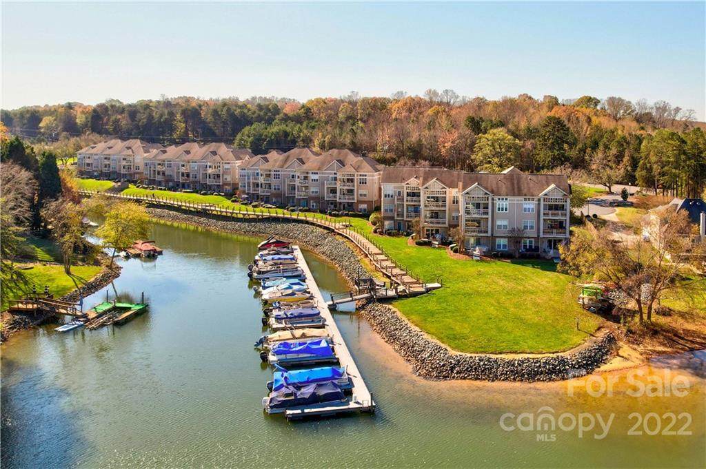 104 Pier 33 Drive - Photo 1
