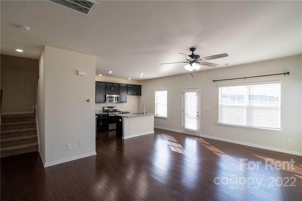 6526 Revolutionary Trail - Photo 1