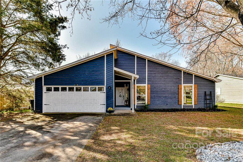 5816 Hanna Court - Photo 1