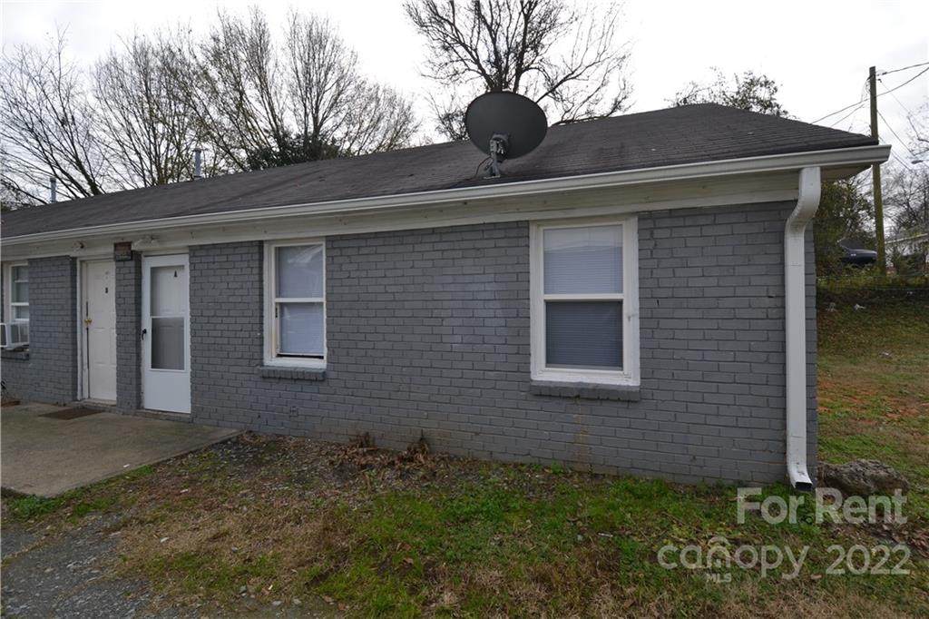 1009 Plymouth Street - Photo 1