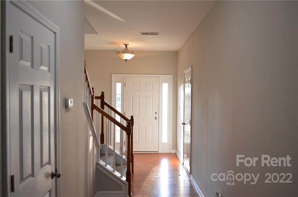 9712 Walkers Glen Drive - Photo 1