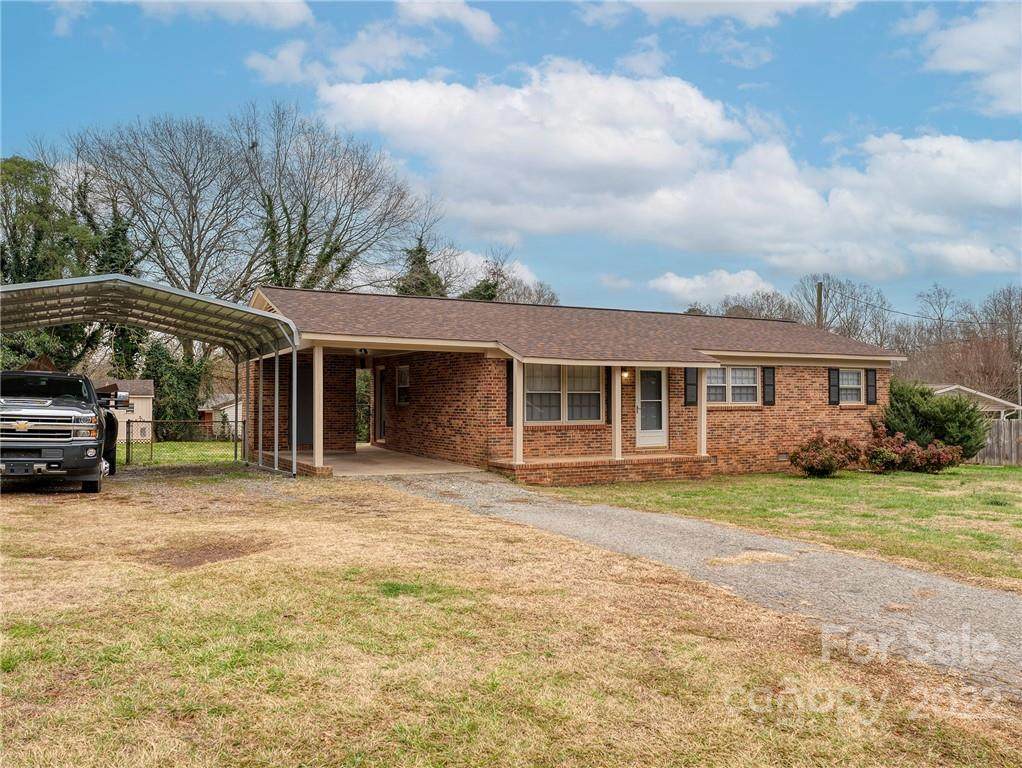 210 Oaklawn Drive - Photo 1