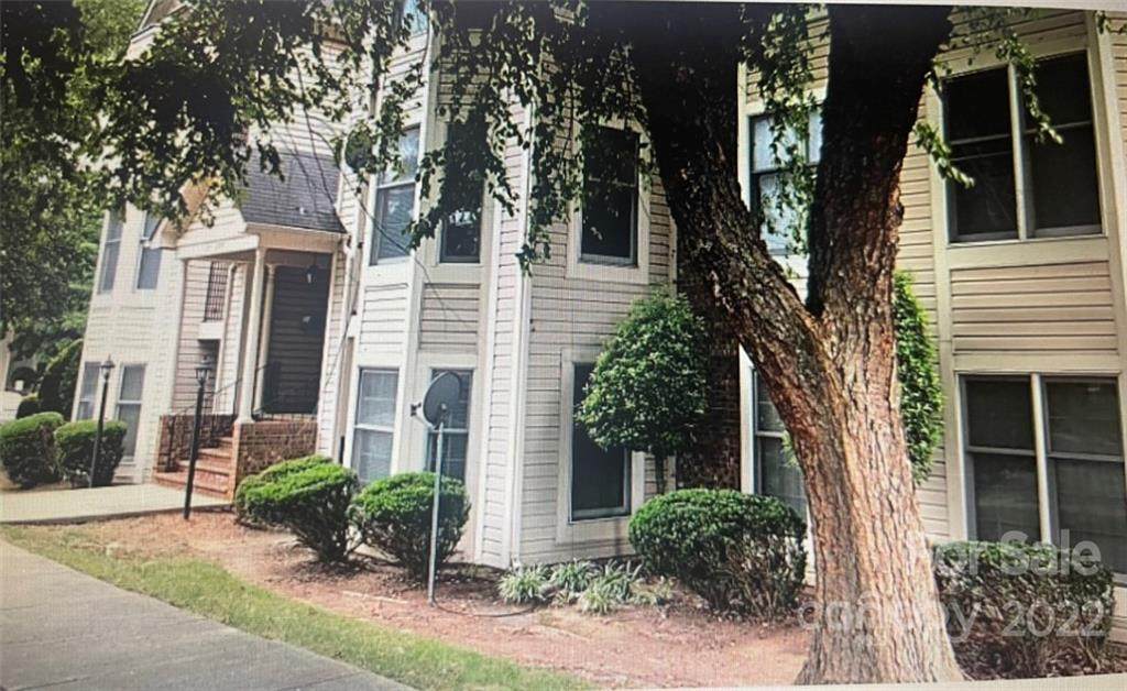 6207 Rosecroft Drive - Photo 1