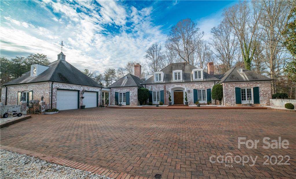 203 Shore Drive - Photo 1