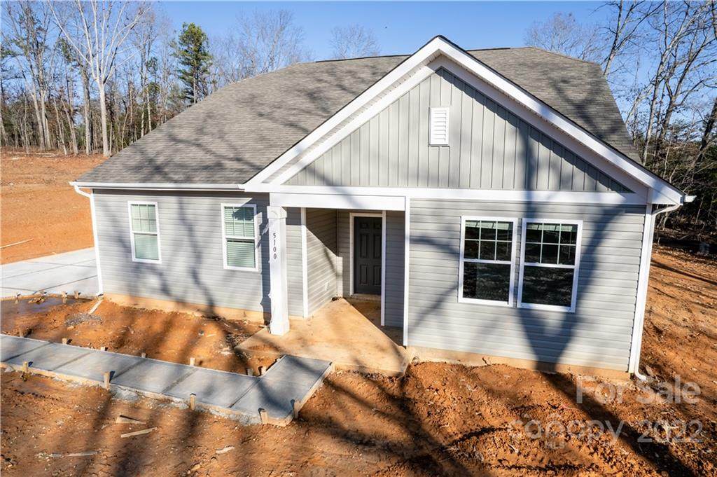 5100 Kings Pinnacle Drive - Photo 1