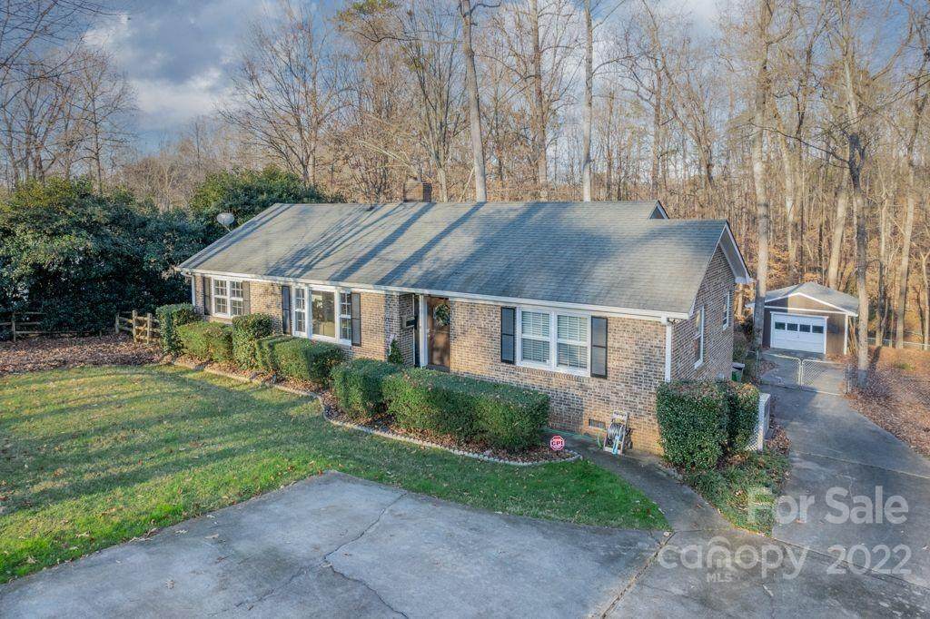 2913 Archdale Drive - Photo 1