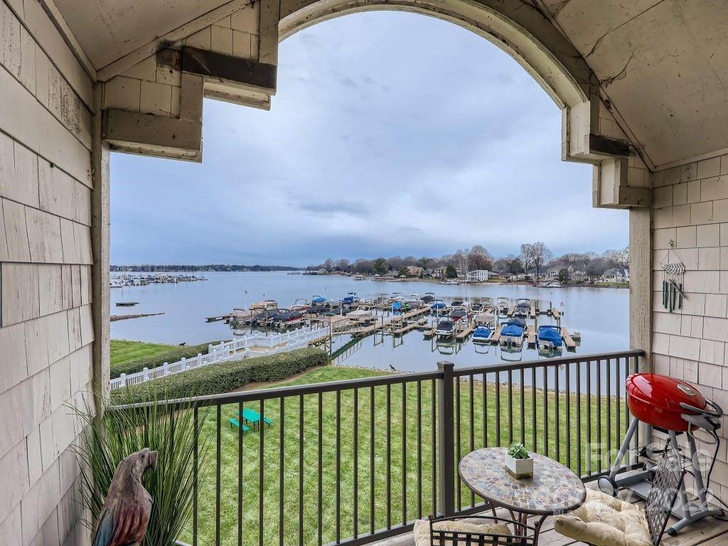 18709 Nautical Drive - Photo 1