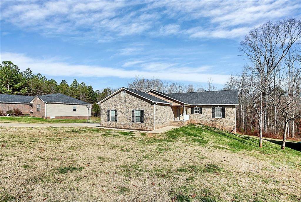 2214 Evergreen Drive - Photo 1
