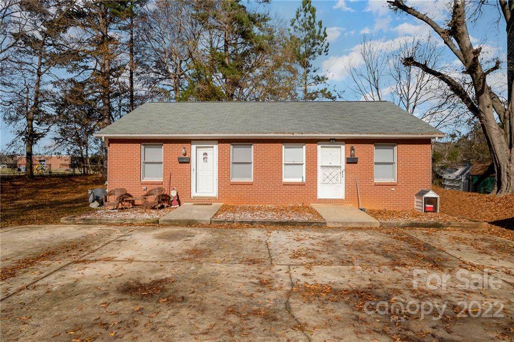 612 Robinson Street - Photo 1