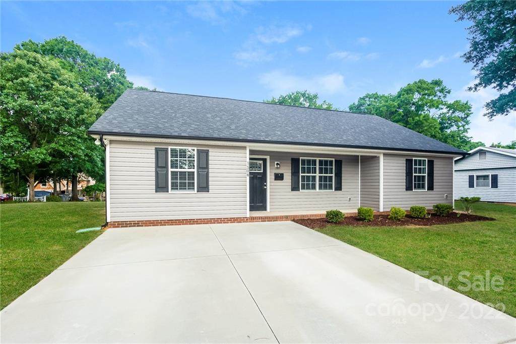 1504 Oakshade Avenue - Photo 1