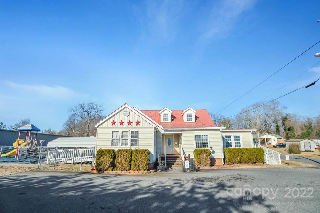 1498 Main Street - Photo 1