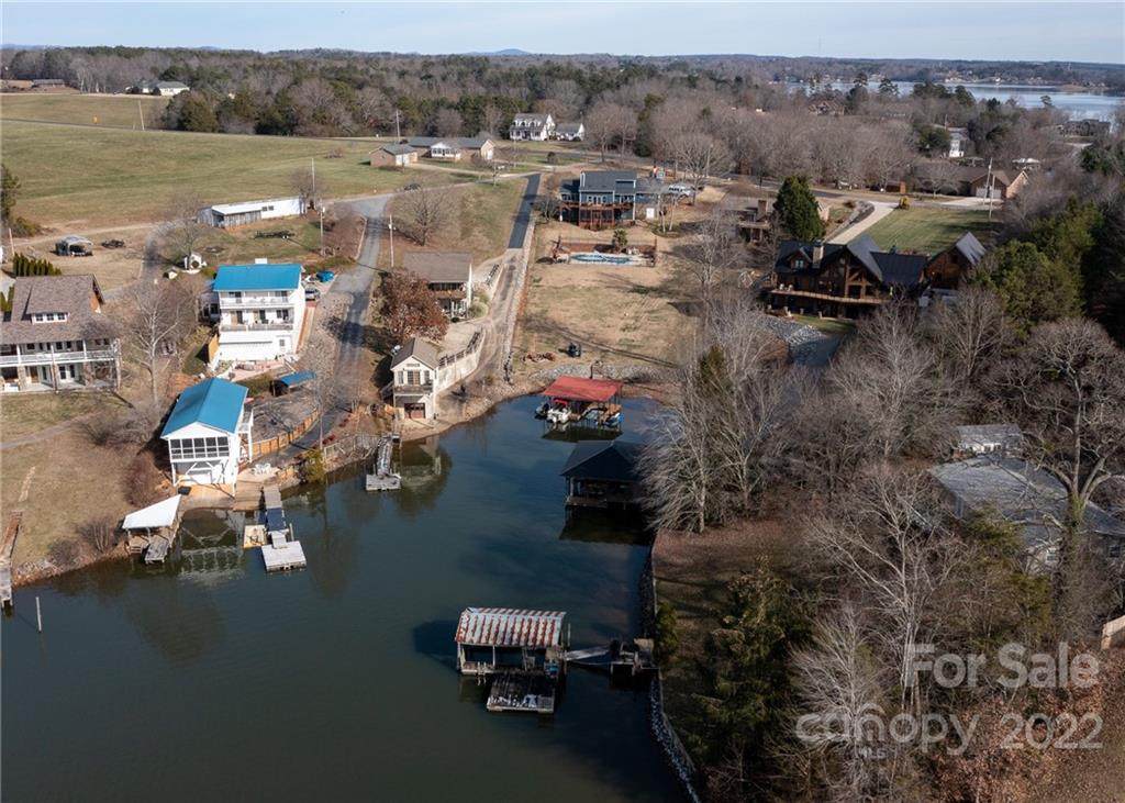 33, 35, 37 Perlmans Place - Photo 1