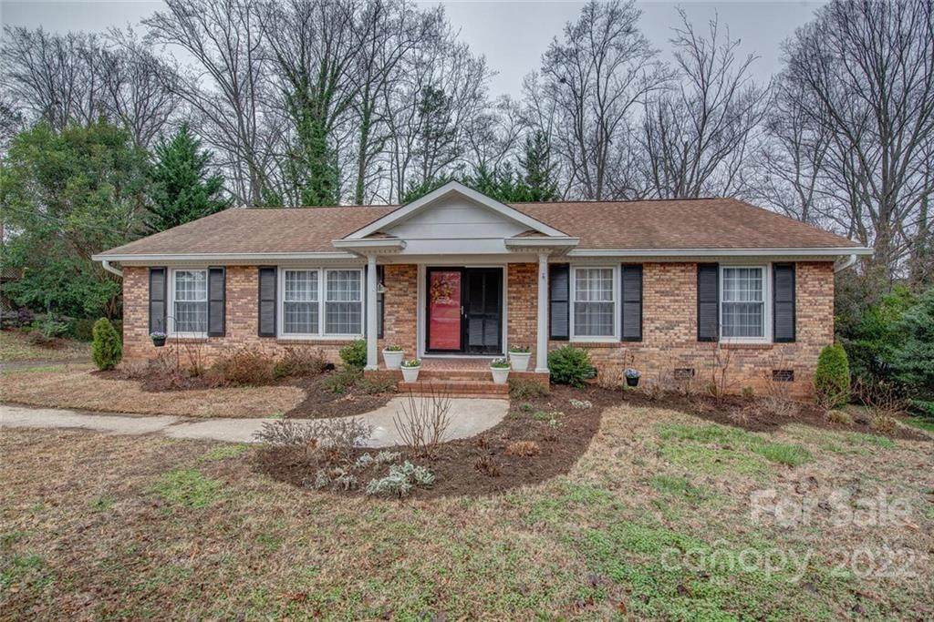 1117 Huntsmoor Drive - Photo 1