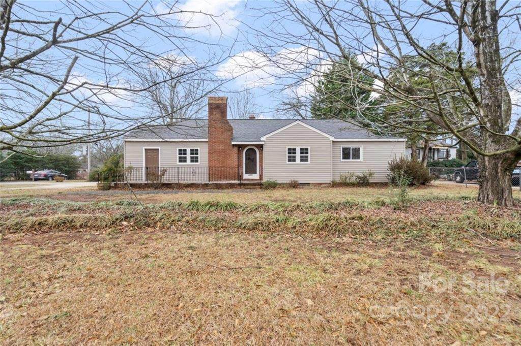 1421 New Hope Road - Photo 1