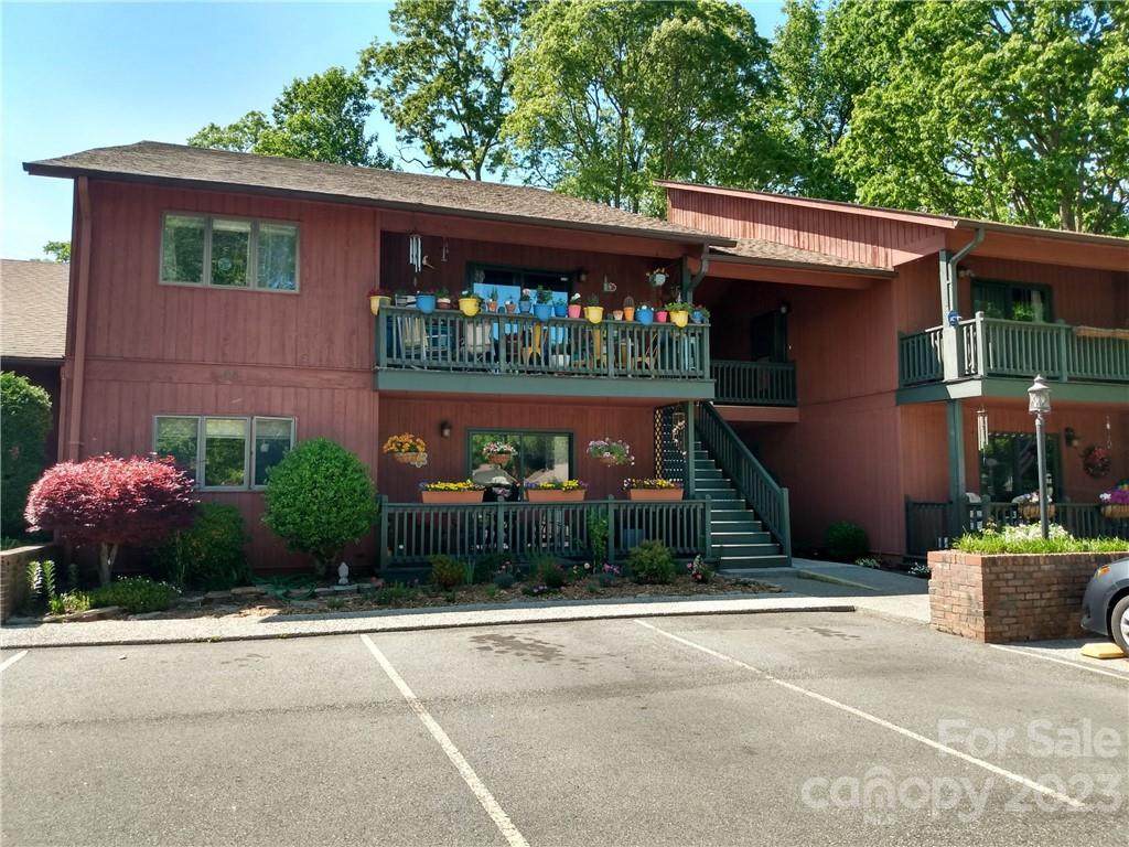 68 Oak Creek Lane - Photo 1